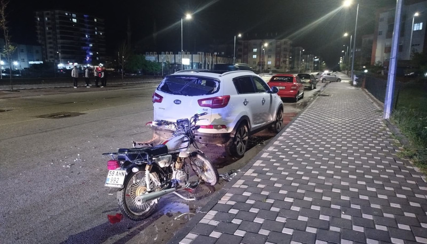 Motosiklet park halindeki cipe çarptı: 1 ölü, 1 yaralı
