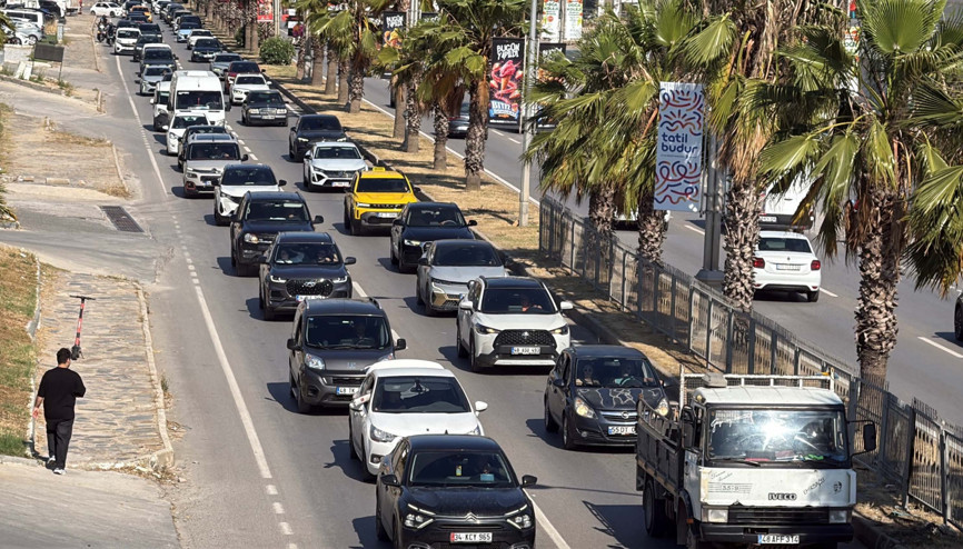 Bodruma bayram tatilinin ilk 3 gününde 67 bin araç giriş yaptı