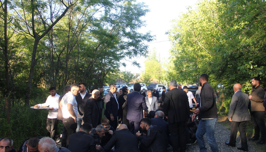 500 yıllık ‘divan’ geleneğini bu bayramda da yaşattılar Dedelerimizden bize miras kalan çok kıymetli bir gelenek