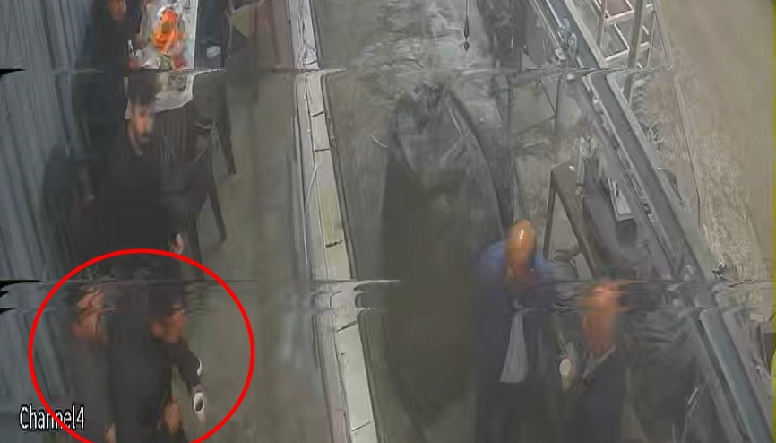 Nefes borusuna et kaçan kişiyi, Heimlich manevrasıyla kurtardı