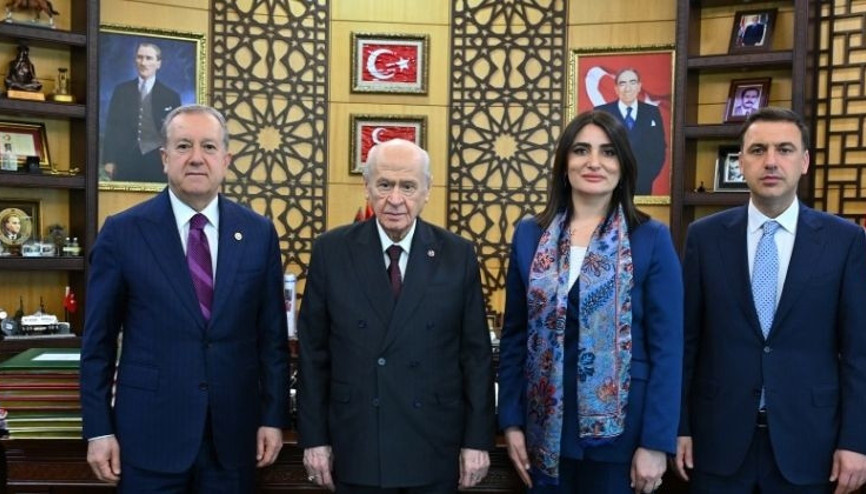 MHP Lideri Bahçeli, partisinin siyasi partilerle bayramlaşan heyetlerini kabul etti