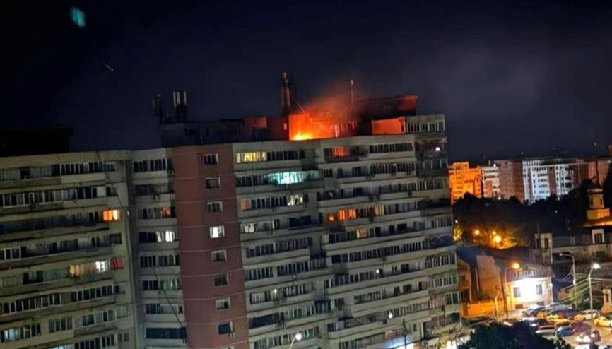NATO üyesi Romanya’daki apartmana Rus İHA’sı isabet etti