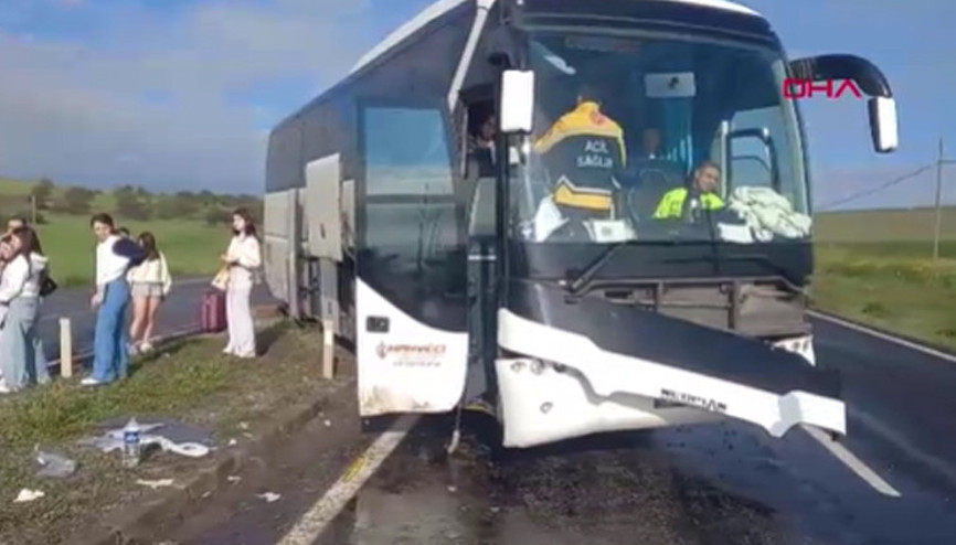 Aksarayda tur otobüsü kaza yaptı: Çok sayıda yaralı