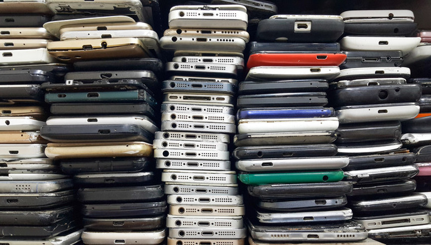 Ucuz telefonlar raflardan çekilebilir