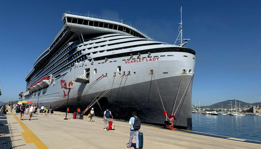 Bodrum’a kruvaziyerle 2 bin 502 turist geldi