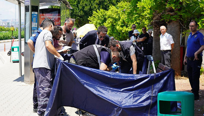 Adliyeye ifade vermek için gelen vatandaş durakta ölü bulundu
