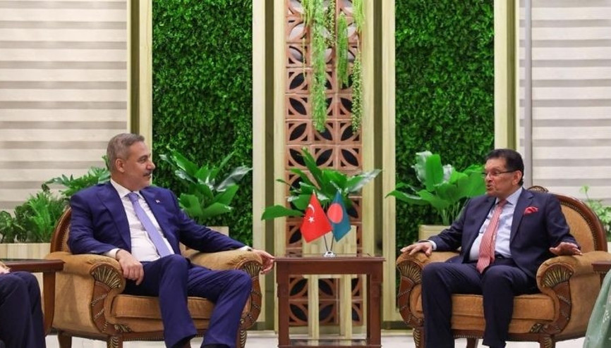 Dışişleri Bakanı Hakan Fidan, Bangladeşli mevkidaşı Rahman ile görüştü