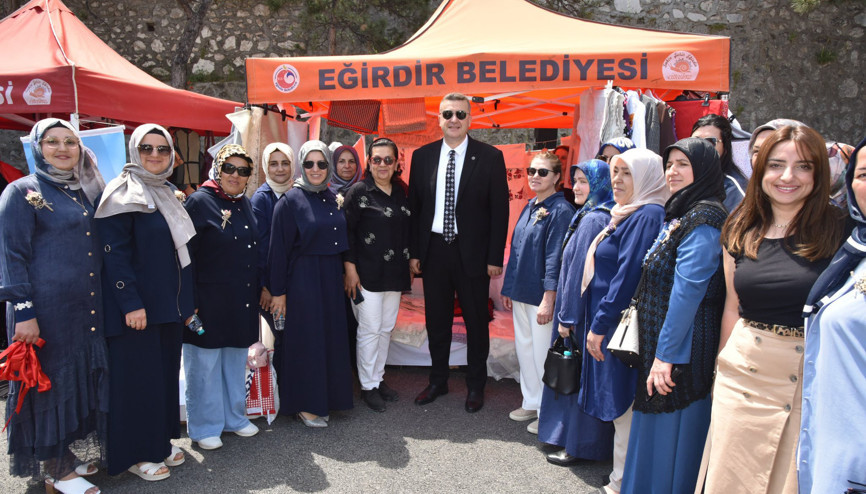 Kadınların el emeklerine yoğun ilgi