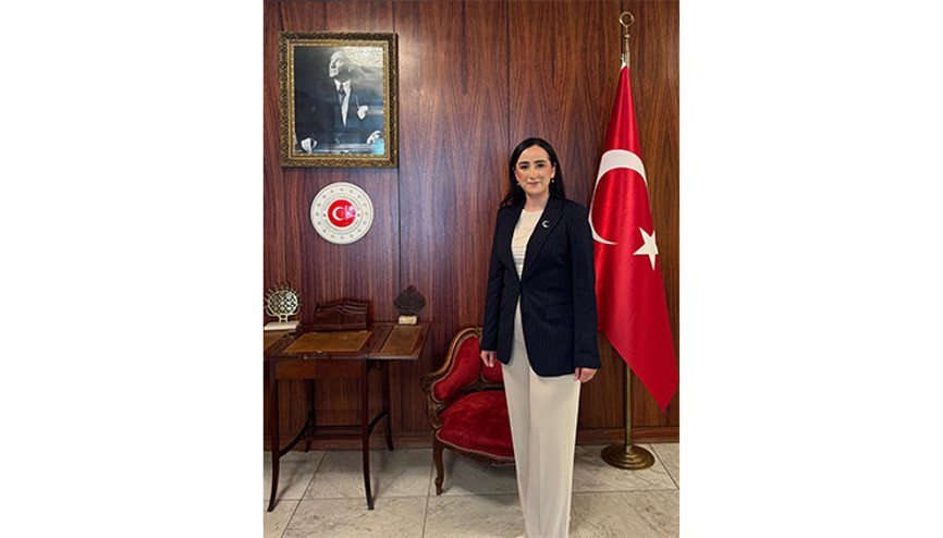 Kadın güçlenirse toplum güçlenir: Münih Başkonsolosluğu’ndan anlamlı destek Kadın güçlenirse toplum güçlenir: Münih Başkonsolosluğu’ndan anlamlı destek