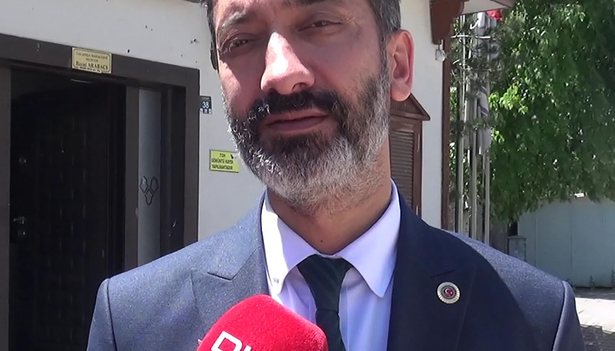 Erzurum’da 14 bin 700 seçmenli mahalle, muhtarlık seçimi için sandık başına gitti / Ek fotoğraflar