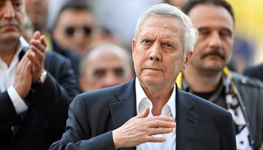 AZİZ YILDIRIM KİMDİR, KAÇ YAŞINDA NERELİ | Aziz Yıldırım Fenerbahçede kaç yıl başkanlık yaptı, Fenerbahçe kaç kez şampiyon oldu İşte yeniden başkan seçilen Aziz Yıldırımın biyografisi ve hayatı