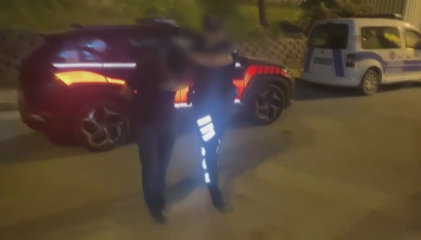 Avcılarda dron destekli uyuşturucu denetimi; 7 suç kaydı bulunan şüpheli yakalandı