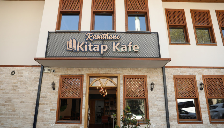 Rasathane kitap kafeye yoğun ilgi