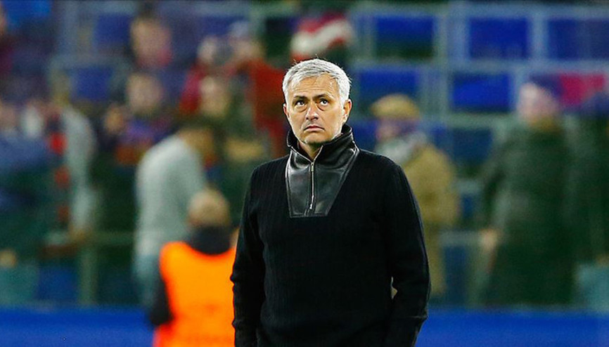 187 milyon euro tazminatla yollandı, 15 milyon tazminatla dönüyor: Mourinho 187 milyon euro tazminatla yollandı, 15 milyon tazminatla dönüyor: Mourinho