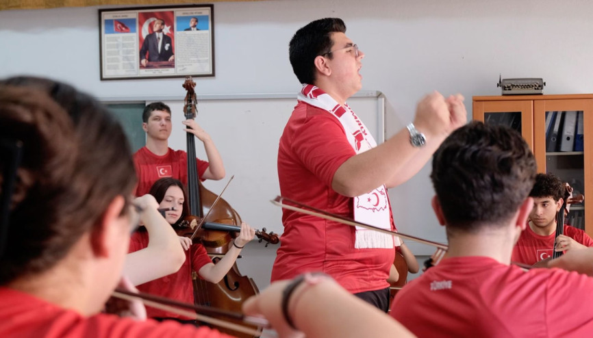 Güzel sanatlar liselerinden Millî Takıma marş... Kazanan eser Bizim Çocuklar oldu