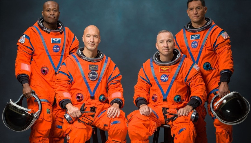 NASA Artemis III astronotlarını tanıttı