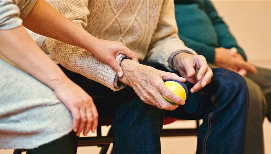 Uzmanlardan alzheimer uyarısı... İşte hastalık riskini yüzde 40 arttıran faktörler