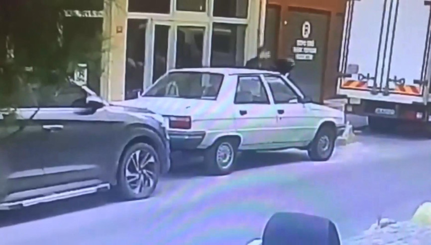 Şişlide poğaça fırınından 280 tepsi çalıp hurdacıya sattılar Şişlide poğaça fırınından 280 tepsi çalıp hurdacıya sattılar