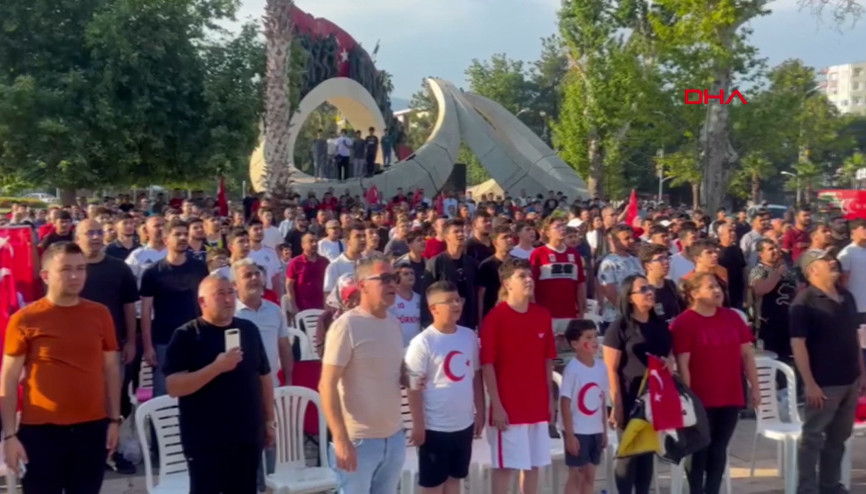 Adana ve çevre illerde milli maç coşkusu
