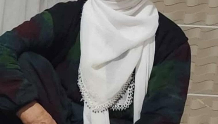 Evinin balkonundayken düğünde açılan ateşte göğsünden vurulan kadın öldü Evinin balkonundayken düğünde açılan ateşte göğsünden vurulan kadın öldü