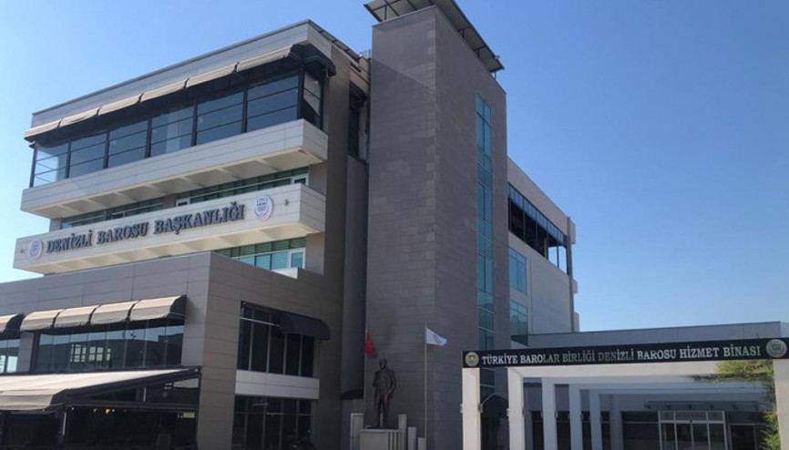 Denizlide uyuşturucu operasyonunda gözaltına alınan 12 avukat serbest bırakıldı