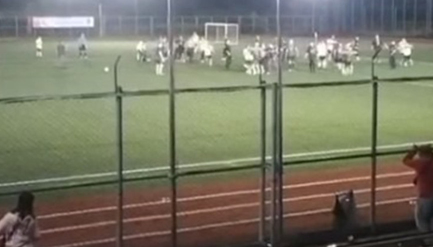 Polis ve esnaf takımlarının tekmeli yumruklu kavgası: Olaya jandarma müdahale etti