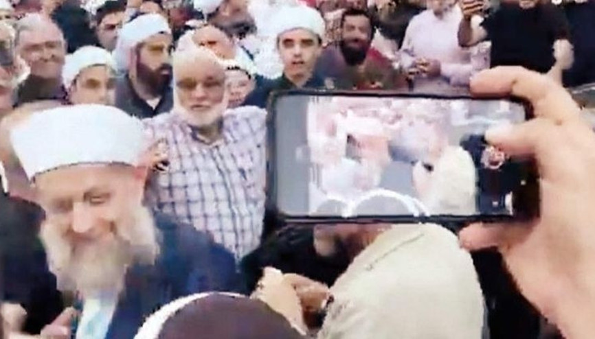 6 yaşındaki çocuğunu ‘evlendirmişti’… Tepki çeken tahliye 6 yaşındaki çocuğunu ‘evlendirmişti’… Tepki çeken tahliye
