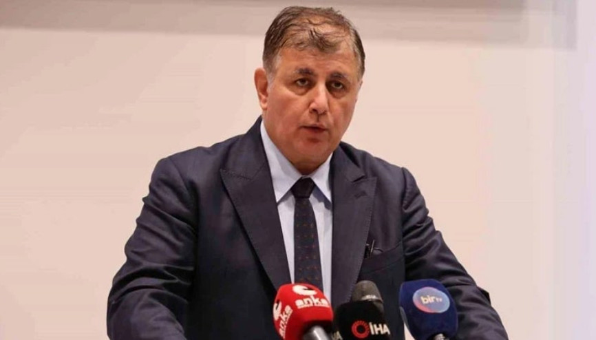 İzmir Büyükşehir Belediye Başkanı Cemil Tugay CHPden istifa etti