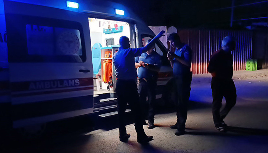 Kahramanmaraşta kanlı gece Arkadaş kavgası kanlı bitti: 1 yaralı Kahramanmaraşta kanlı gece Arkadaş kavgası kanlı bitti: 1 yaralı