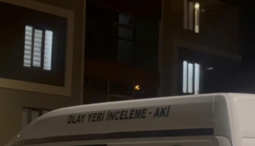 Boşandığı eşi ile yanındakini pompalı tüfekle öldürdü Boşandığı eşi ile yanındakini pompalı tüfekle öldürdü