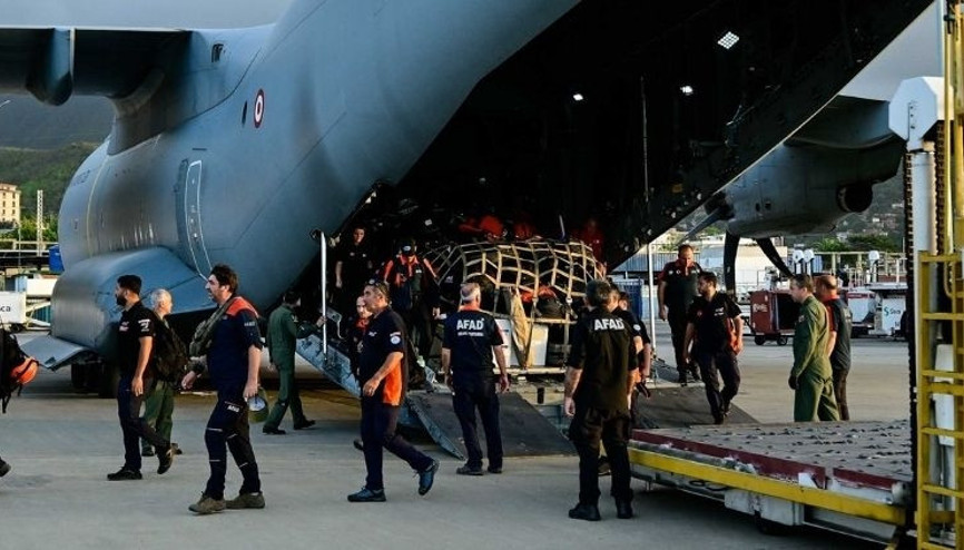 Türkiye’den yola çıkan arama kurtarma ekipleri Venezuela’da