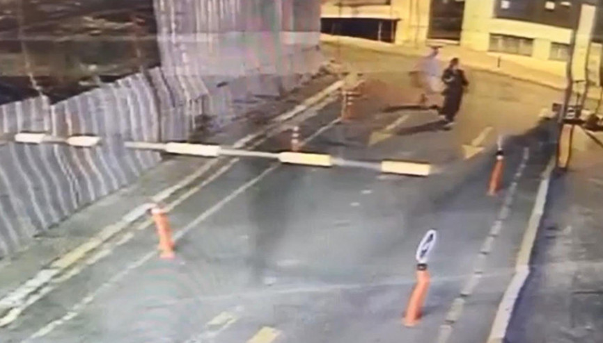 Şişli’de sokakta taciz iddiası; şüpheli fırında ekmek yaparken yakalandı Şişli’de sokakta taciz iddiası; şüpheli fırında ekmek yaparken yakalandı