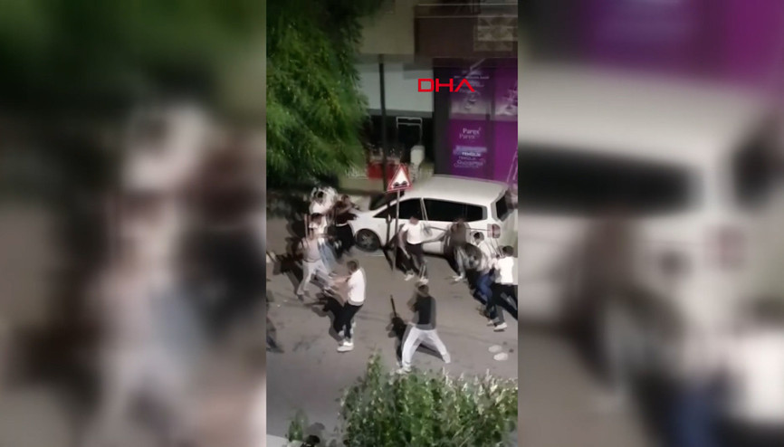 Pendikte akrabalar arasında sopalı bıçaklı silahlı kavga