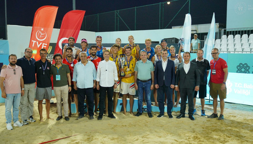 Ayvalık, Dünya Plaj Voleybolu heyecanına ev sahipliği yaptı