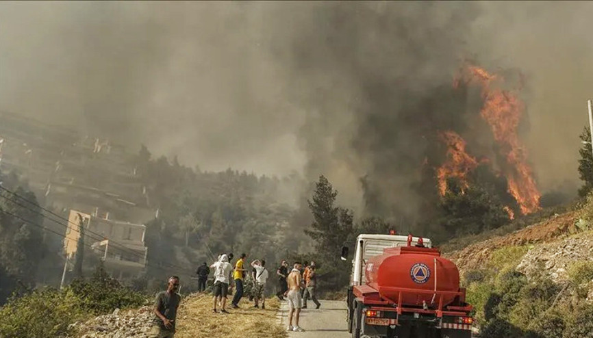 Selanikte orman yangını: 2 kişi yaşamını yitirdi