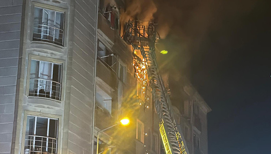 Tekirdağda apartman dairesinde patlama ve yangın: 2 ölü, 2 yaralı