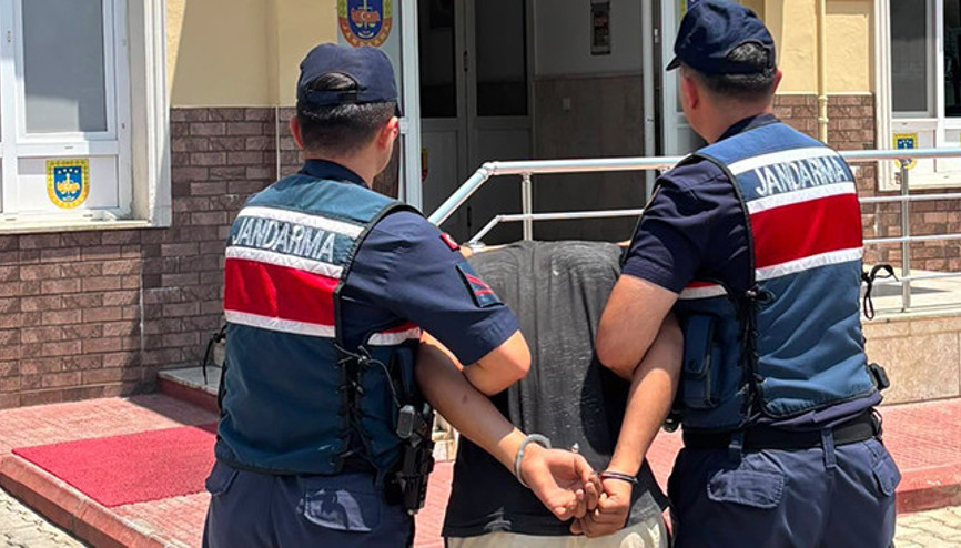Jandarmayım diyerek hesap ödemeden kaçtı: JASAT ekipleri yakaladı