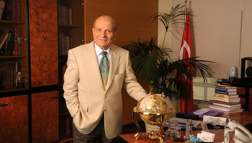 Eğitimci Fahamettin Akıngüç 100 yaşında hayatını kaybetti