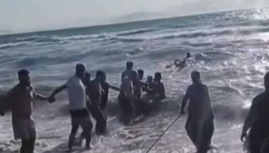 Kuşadası’nda denize giren 3 kişi boğuldu