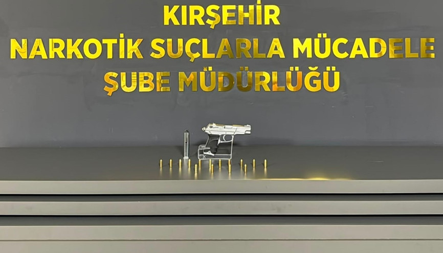 Kırşehirde ruhsatsız silah ele geçirildi