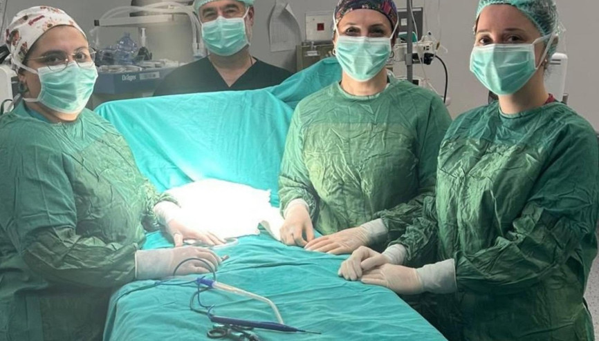Hatayda bağırsakları tıkanan prematüre bebeğe cerrahi operasyon