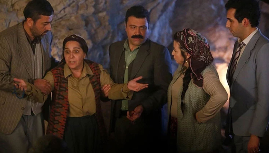 Eski Köye Yeni Adet filmi konusu nedir, oyuncuları kimler Eski Köye Yeni Adet filmi nerede çekildi
