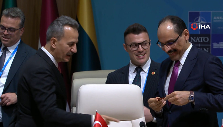 NATO Zirvesi’nde Cumhurbaşkanı Erdoğan’ın kalemi ilgi odağı oldu