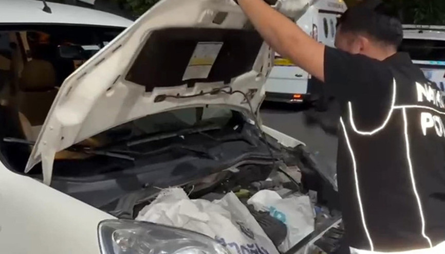 Uyuşturucuyu aracının motor kısmına gizlemiş Tekirdağda piyasaya sürmek isterken yakalandı