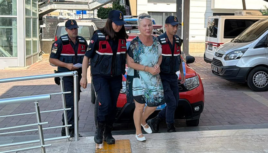 Havuza haşemalı girişe engel: Rus asıllı site yöneticisi tutuklandı