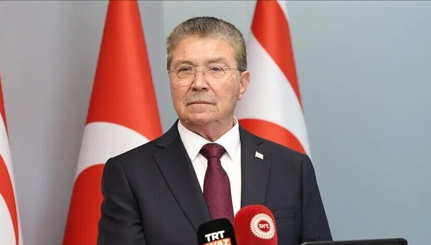 Rum tarafı Türkiye ile KKTC arasındaki anlaşmadan rahatsız oldu: KKTC Başbakanı Üstelden GKRYye sert yanıt Rum tarafı Türkiye ile KKTC arasındaki anlaşmadan rahatsız oldu: KKTC Başbakanı Üstelden GKRYye sert yanıt