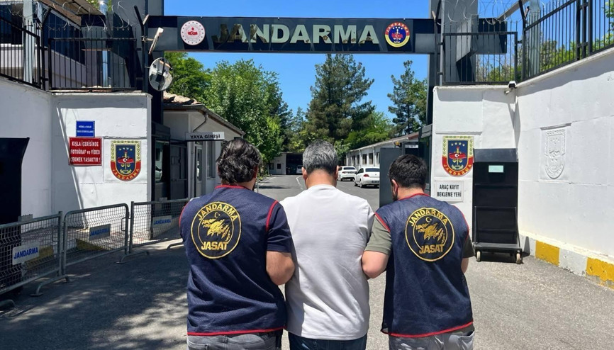 Diyarbakırda aranan 143 kişi yakalandı Diyarbakırda aranan 143 kişi yakalandı