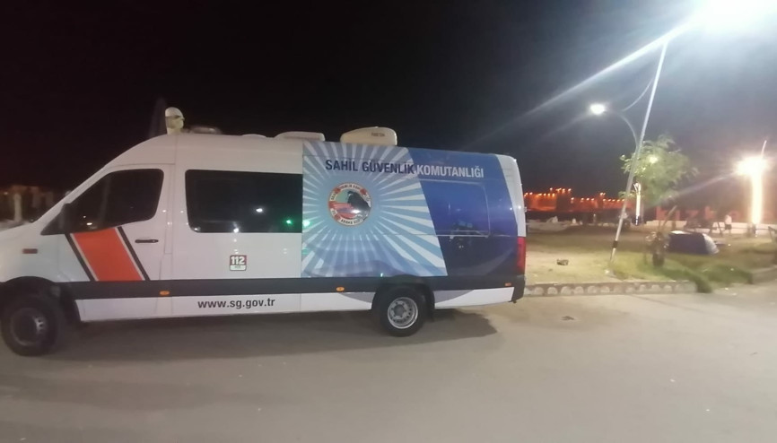 Mersinde denizde kaybolan kişi iki gündür aranıyor