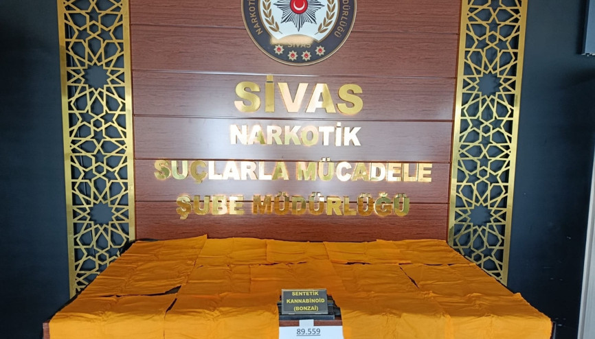 Sivasta uyuşturucu operasyonunda 2 tutuklama