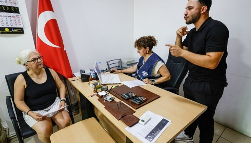 İzmir Büyükşehir’den işitme cihazı desteği